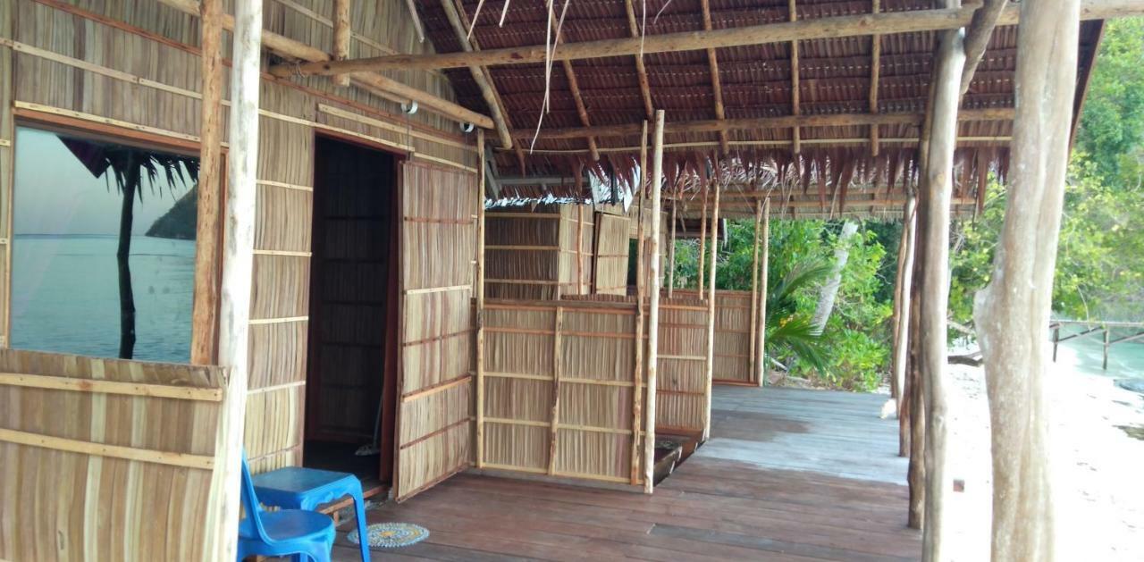 Erens Sauwandarek Guest House Pulau Mansuar Εξωτερικό φωτογραφία